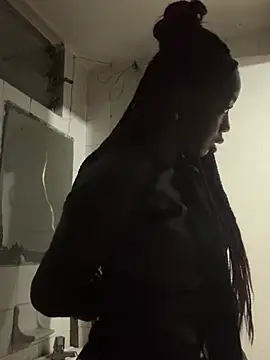 CiaraEbony – live chatrum