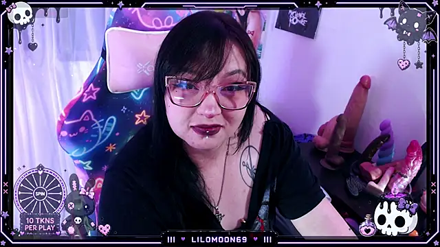 ห้องแชทสดของ LiloMoon69