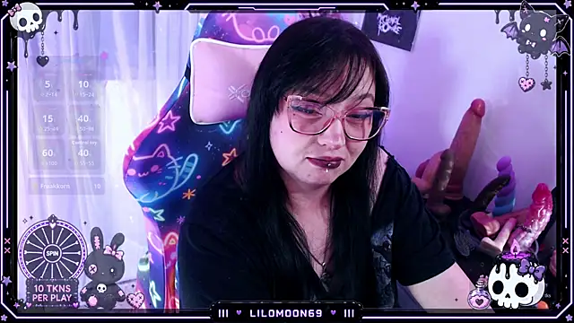 Pokój czatu na żywo – LiloMoon69