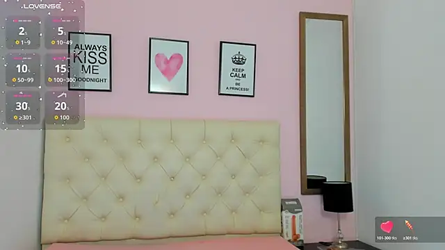 OliviaBurning Adlı Modelin Canlı Sohbet Odası