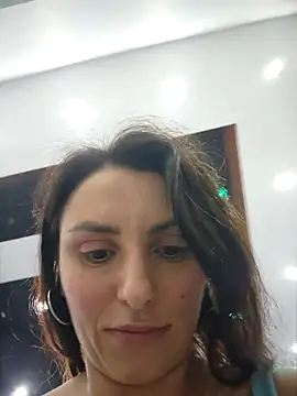 Izabella_Bella Ruang Obrolan Langsung