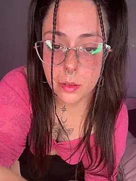 Mizztikaa Live Chatrum