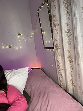 Mizztikaa Ruang Obrolan Langsung