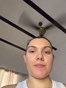 غرفة دردشة Eva_stark10 المباشرة