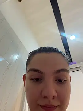 חדר צ'אט בשידור חי של Eva_stark10