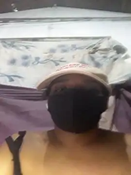 Tharukasenevirathne Cameră chat live