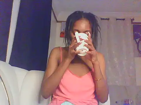 חדר צ'אט בשידור חי של sweetanabella4