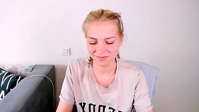 FoxyKathryn – Naživo chatovacia miestnosť