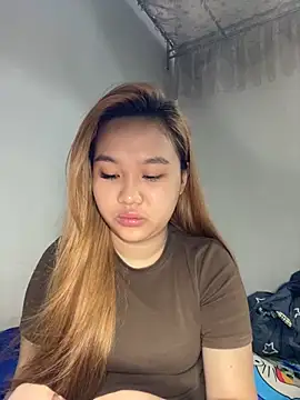 ห้องแชทสดของ Almira6868