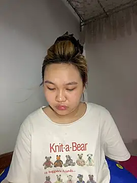 Almira6868 Live chatroom