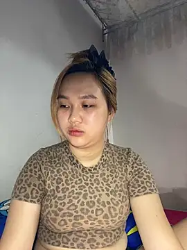 Almira6868 Cameră chat live