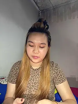 Almira6868n Live chat-huone