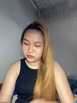 Almira6868 실시간 채팅방