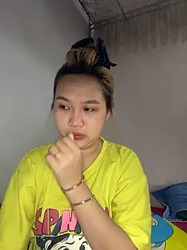 Almira6868 실시간 채팅방