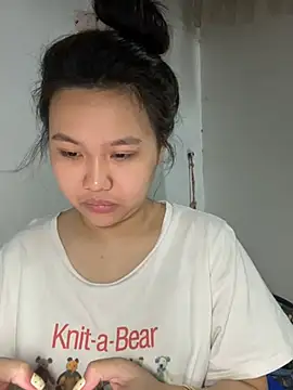 Chat ao vivo de Almira6868