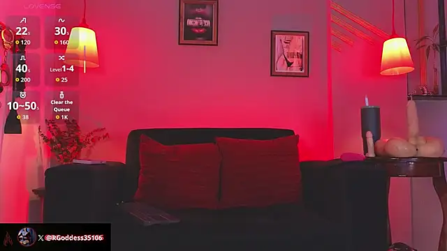 selena_rogue's Live Chat Room