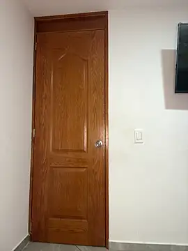 Veronica_isaza__ Adlı Modelin Canlı Sohbet Odası