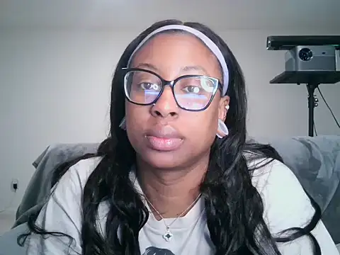 Nyxie_Chaos Live Chatraum