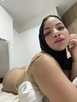 Pokój czatu na żywo – Layla_kaderr
