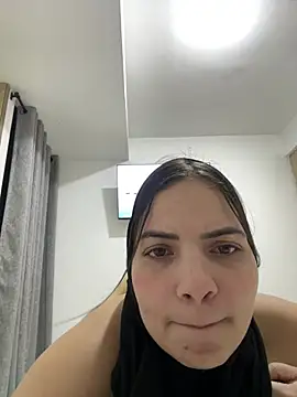 Layla_kaderr Adlı Modelin Canlı Sohbet Odası
