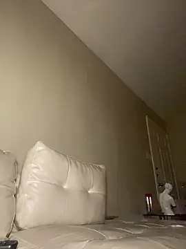 LillShayy чат на живо