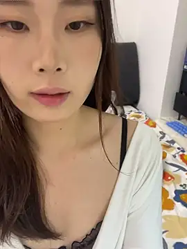 ColdCoolMAGgggg's Live Chat Room