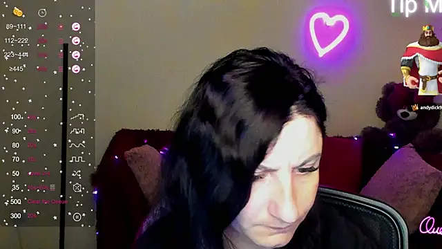 Muse_kitty_jenia – Naživo chatovacia miestnosť