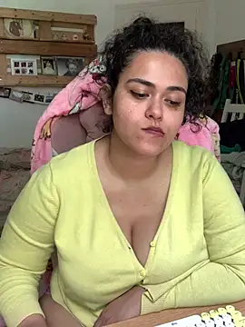 Curvydesifromgermany 现场聊天室