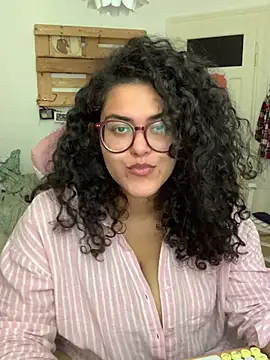 Chat ao vivo de Curvydesifromgermany