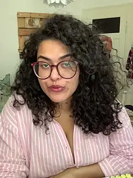 Chat ao vivo de Curvydesifromgermany