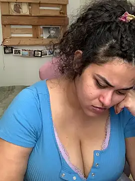 Curvydesifromgermany – live chatrum
