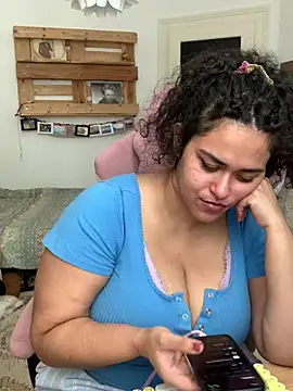 Curvydesifromgermany Live Chatraum