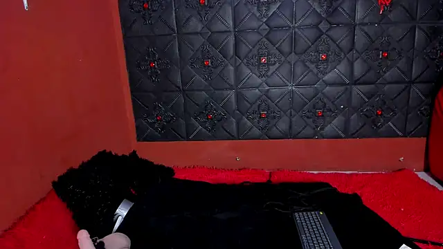 חדר צ'אט בשידור חי של annavi_
