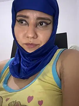 غرفة دردشة hannahayat المباشرة
