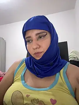 hannahayat's Live Chat Room