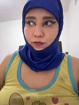 hannahayat Adlı Modelin Canlı Sohbet Odası