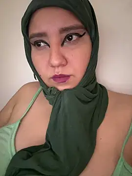 hannahayat's Live Chat Room