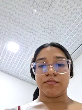 -VICKKY's Live Chat Room