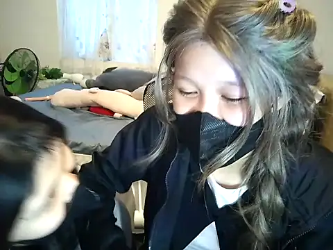 maomi_1yi 现场性爱视讯表演