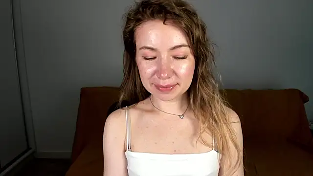 Mia_Tasty Live Chatraum