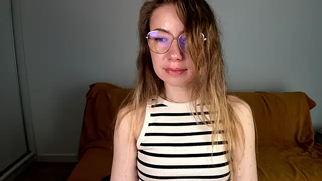 Mia_Tasty Live Chatraum