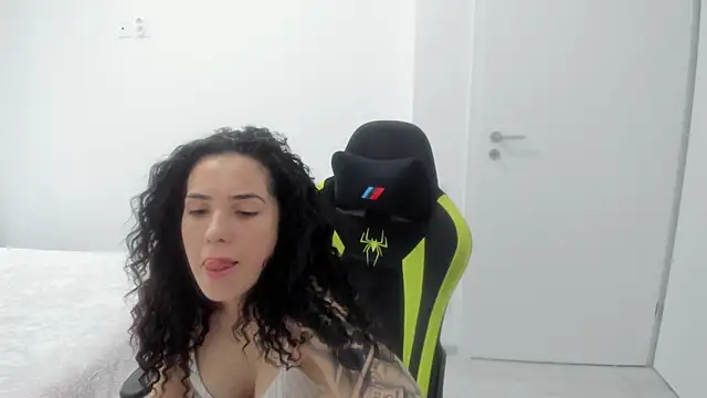 Emmapmg 现场聊天室