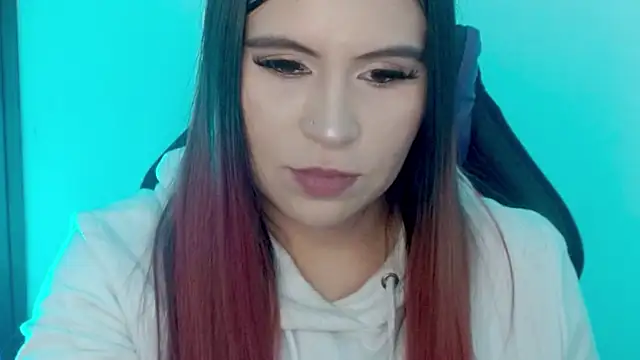 חדר צ'אט בשידור חי של cata__gutierrez_