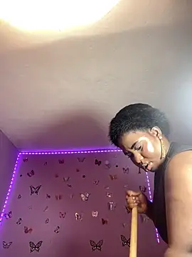 Chatroom en direct de DILAY_XXX