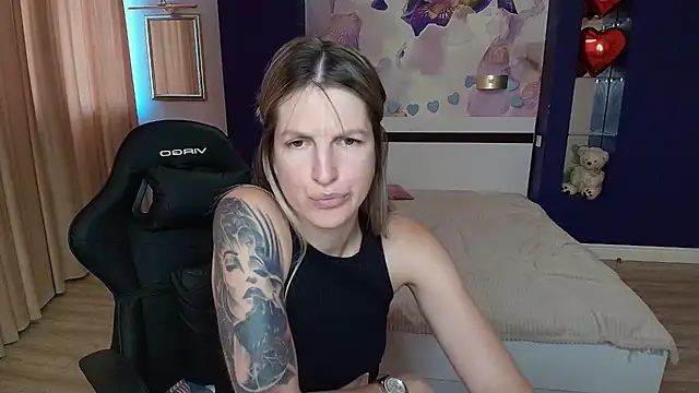Sala de chat en directo de EmilyWalkeri
