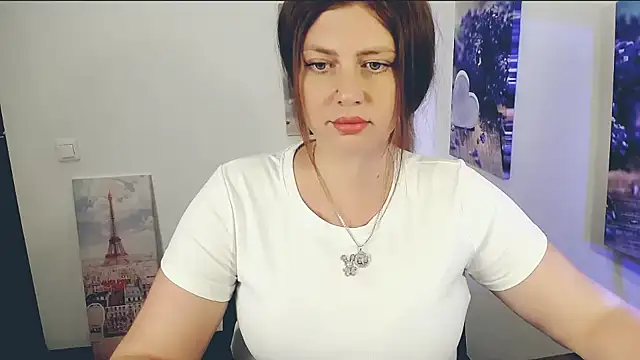 Lizzy_Love's Live Chat Room
