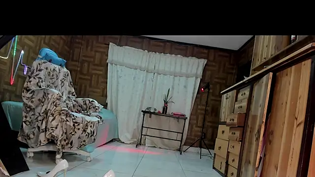 Cristina_Vanegas631 现场聊天室