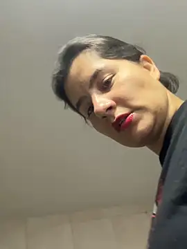 Cristina_Vanegas631's Live Chat Room