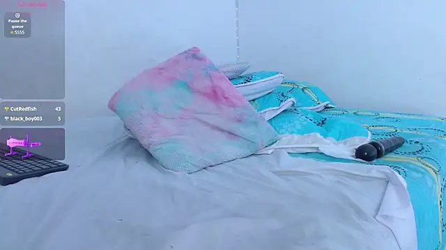 Emelyross_ Cameră chat live