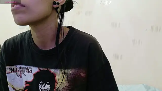 yourcuteneighbourr Live Chatrum